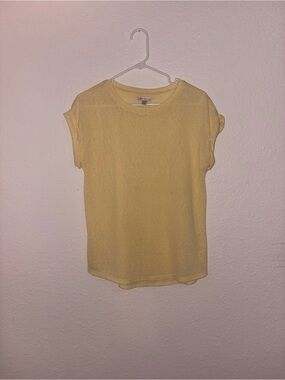 Versona Sunlit Yellow Short Sleeve Crew Top